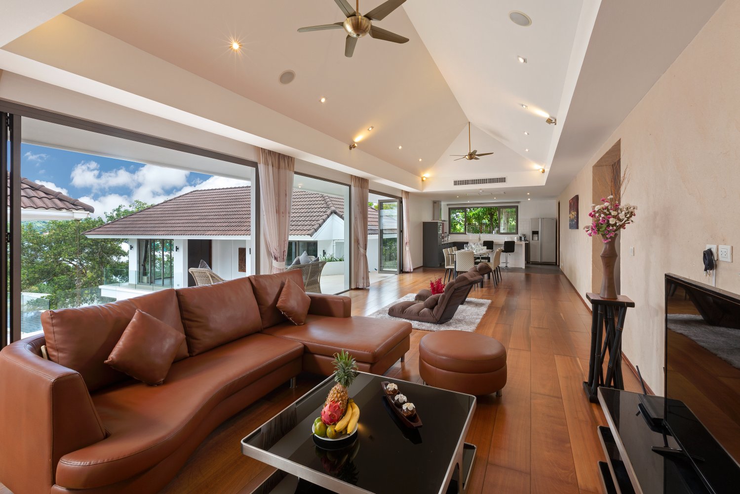 Property image - full photo 51