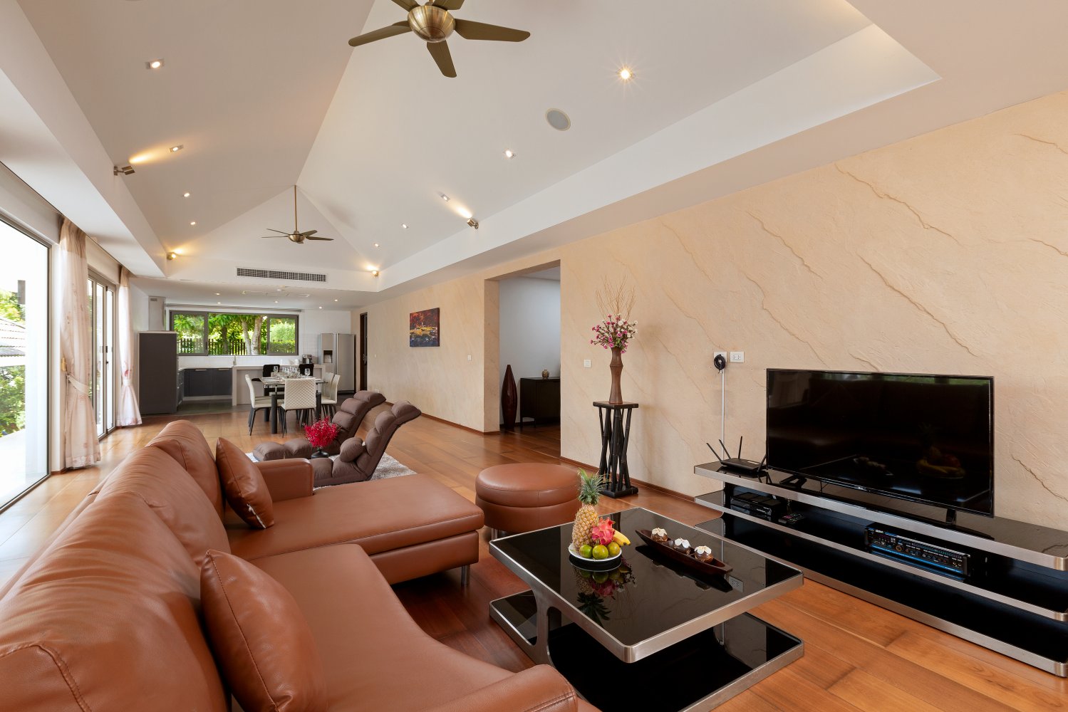 Property image - full photo 50