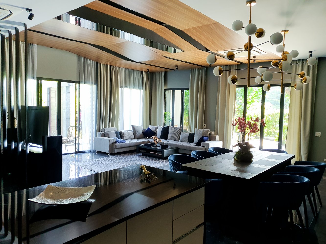 Property image - full photo 33