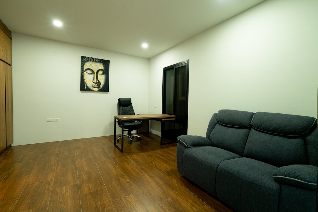 Property image - full photo 34