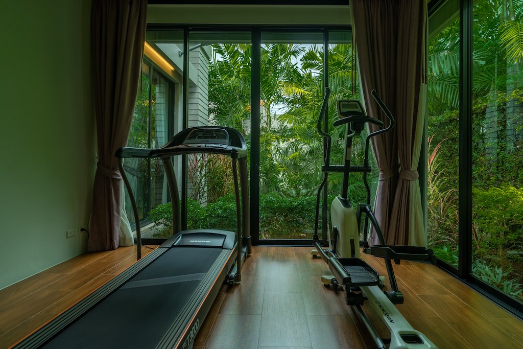Property image - full photo 38