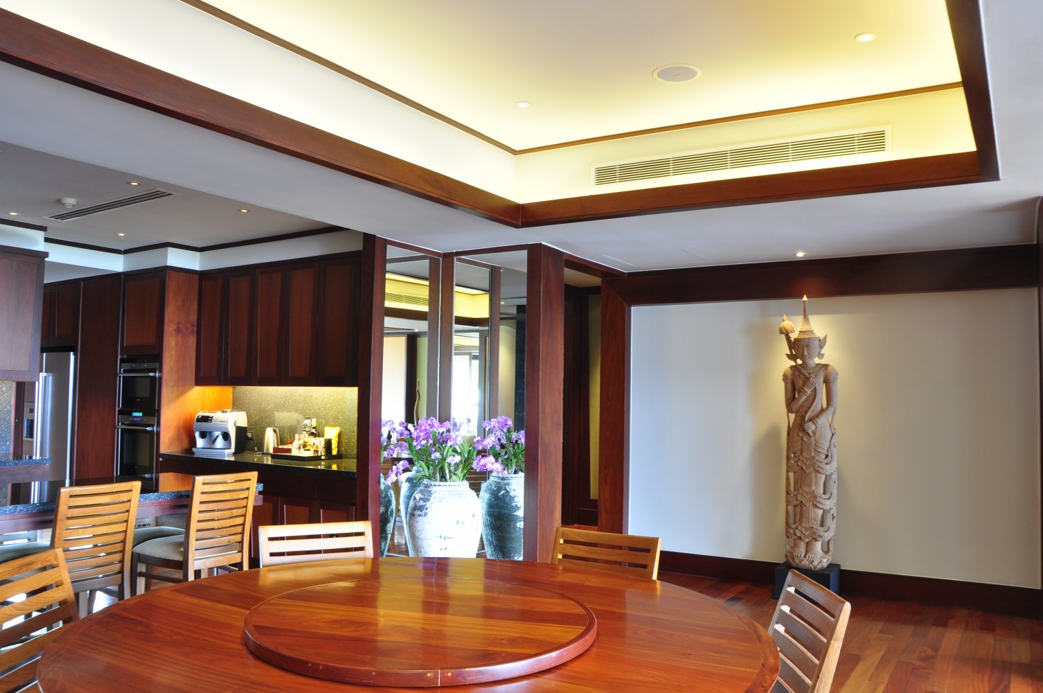 Property image - full photo 6
