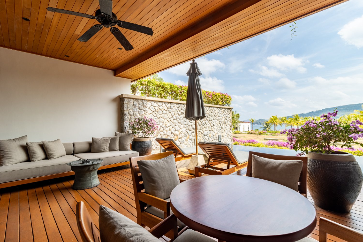 Property image - full photo 1