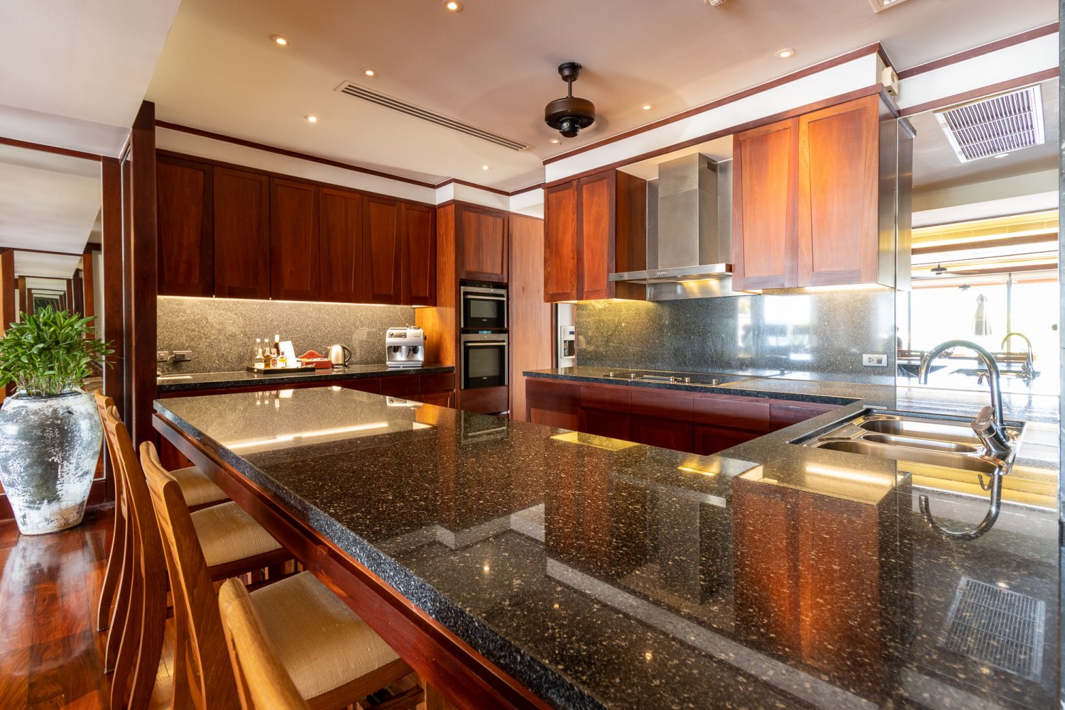 Property image - full photo 9