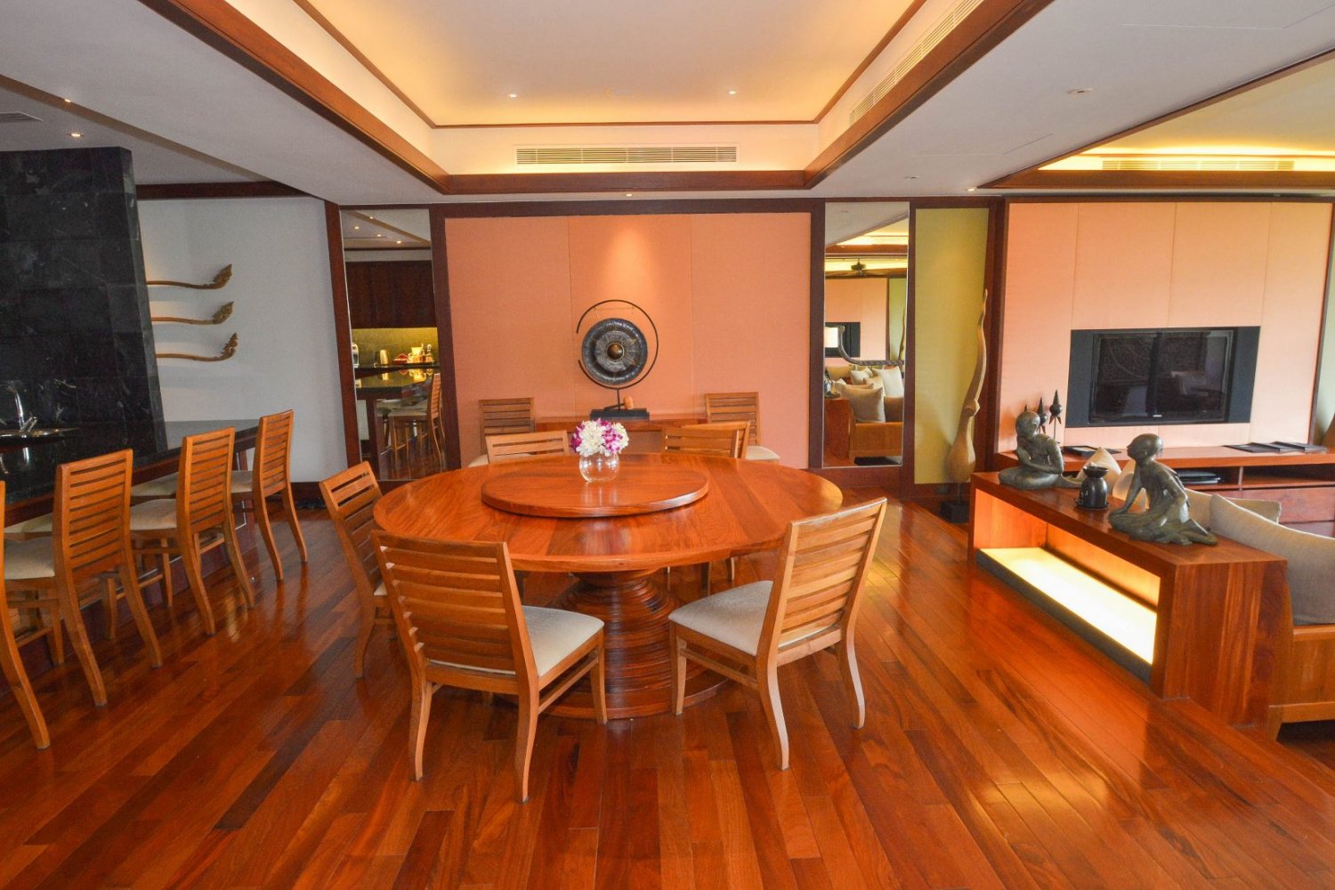 Property image - full photo 9
