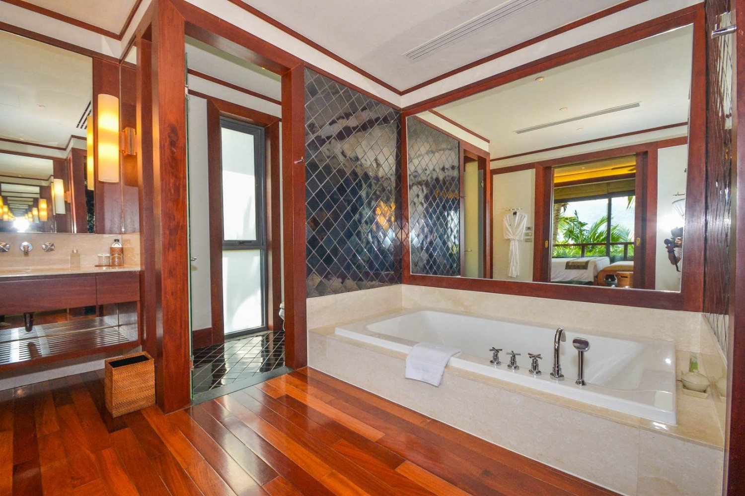 Property image - full photo 7