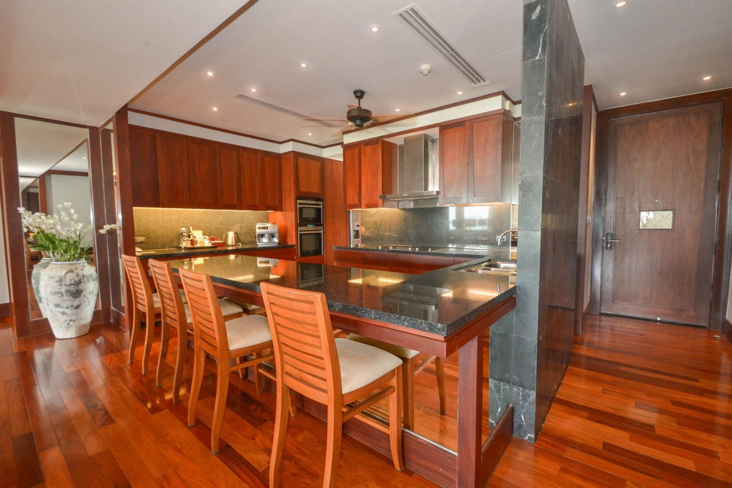 Property image - full photo 10
