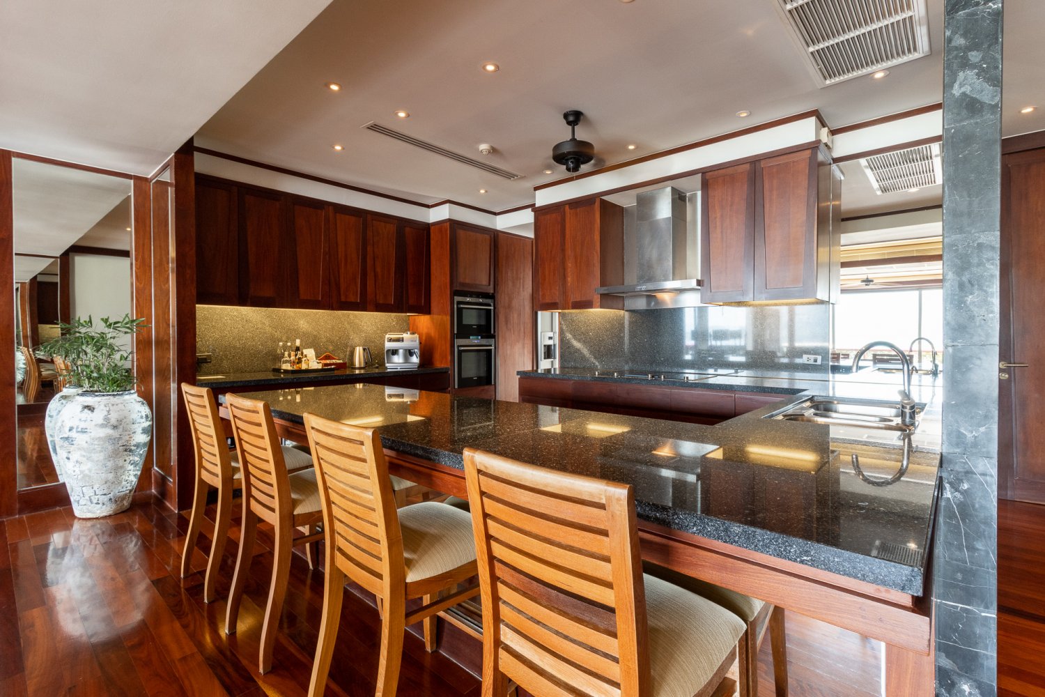 Property image - full photo 5