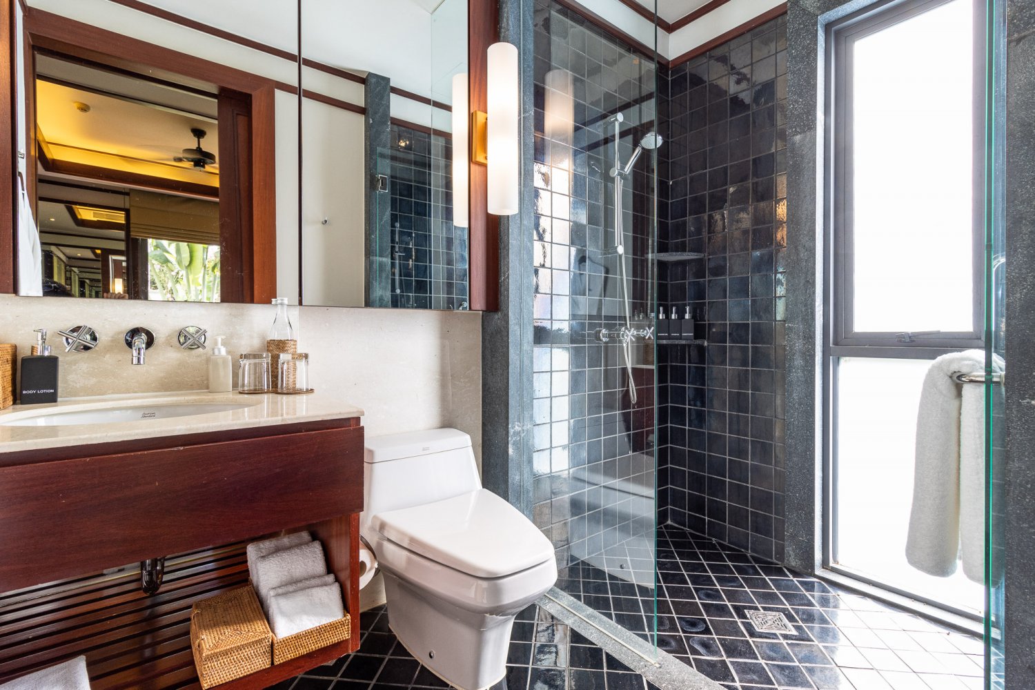 Property image - full photo 7