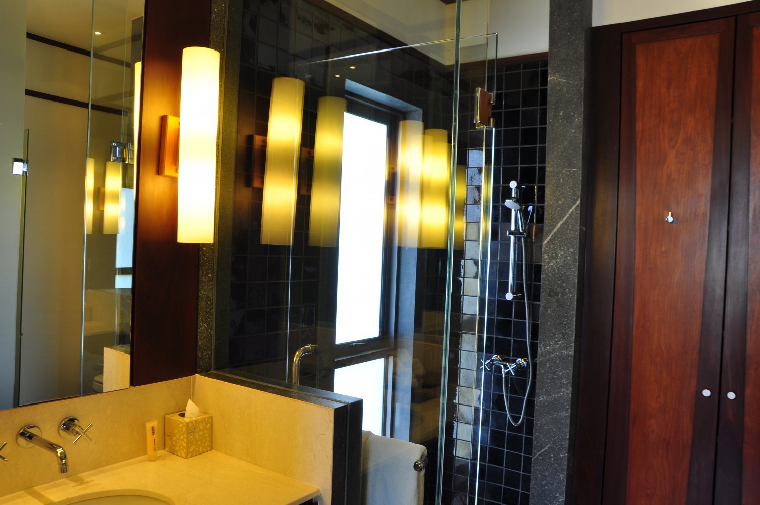 Property image - full photo 9