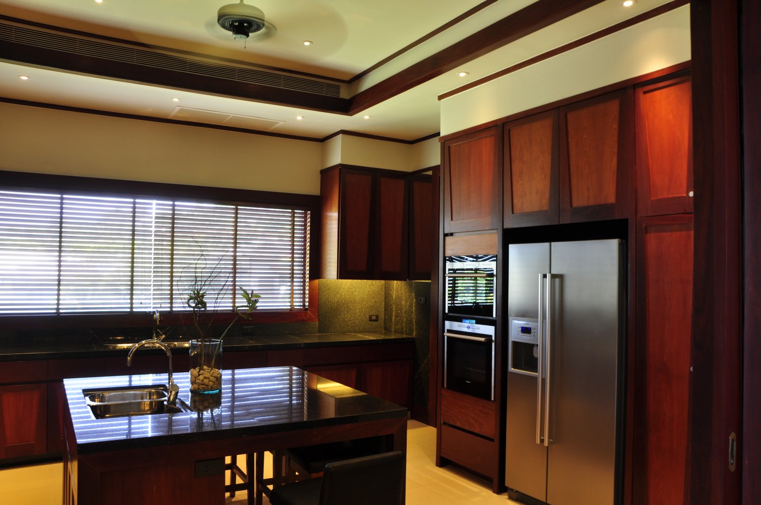 Property image - full photo 11