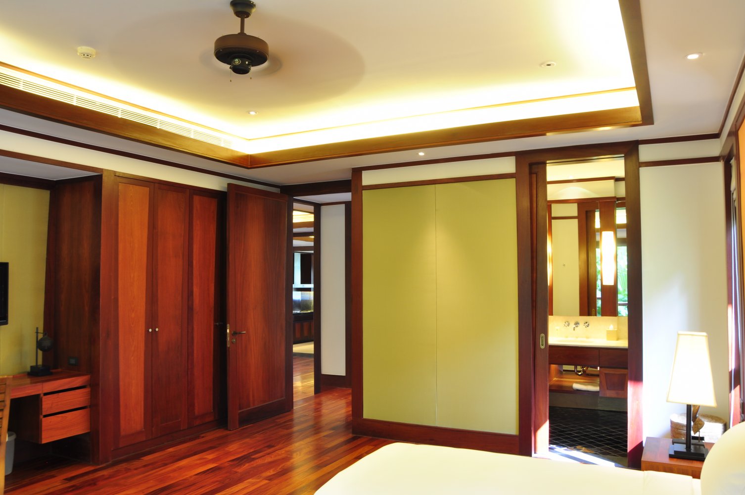 Property image - full photo 12