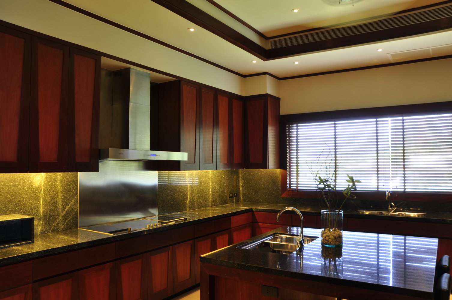 Property image - full photo 17