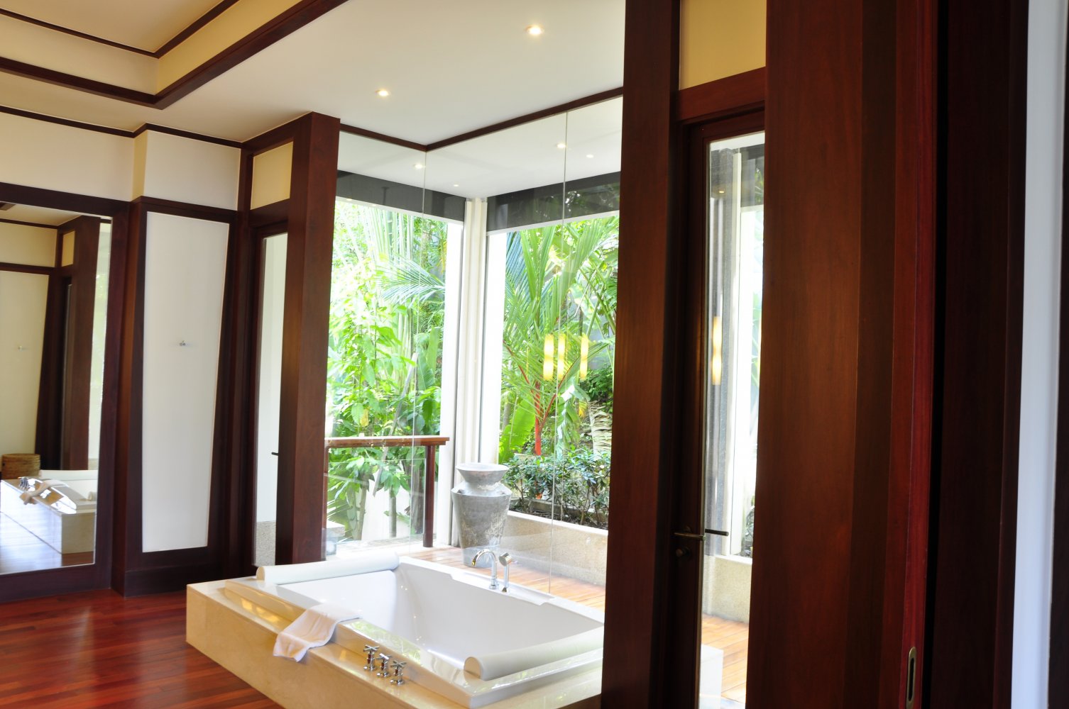 Property image - full photo 8
