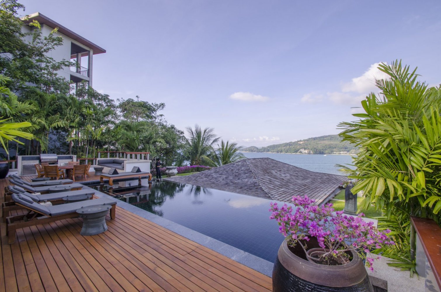 Property image - full photo 1