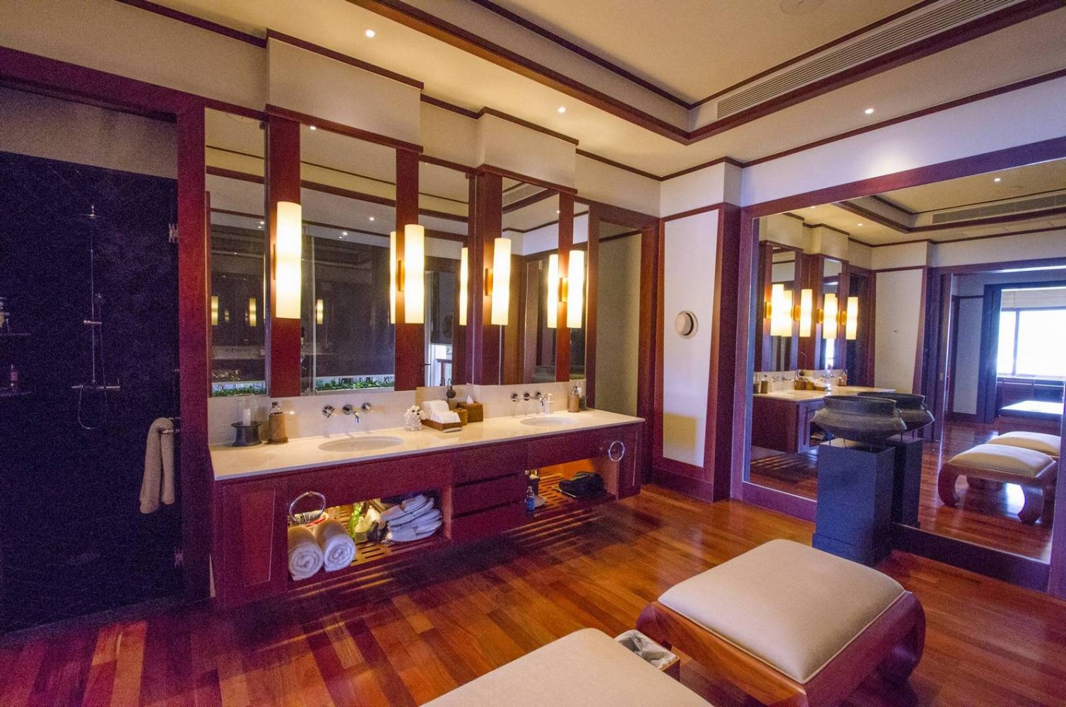 Property image - full photo 13