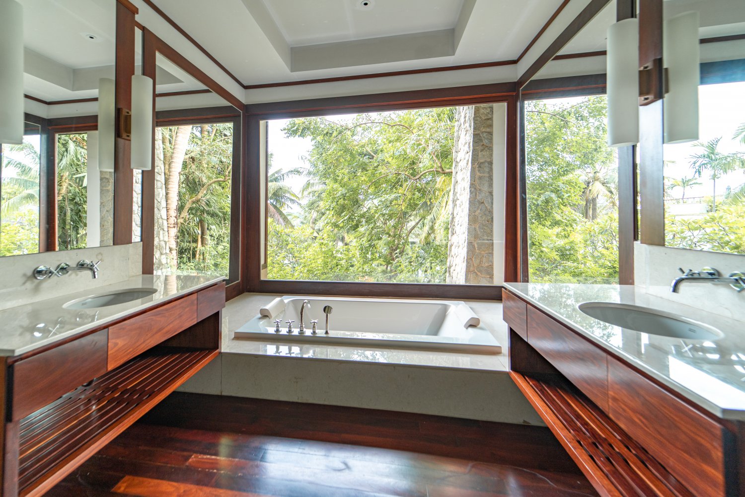 Property image - full photo 14