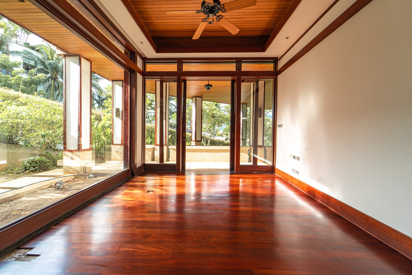 Property image - full photo 18