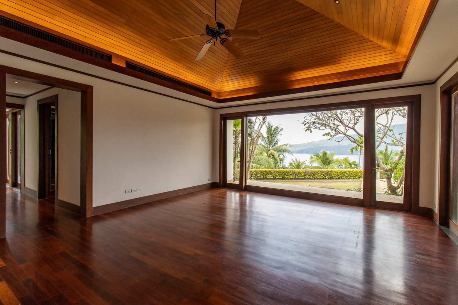 Property image - full photo 21