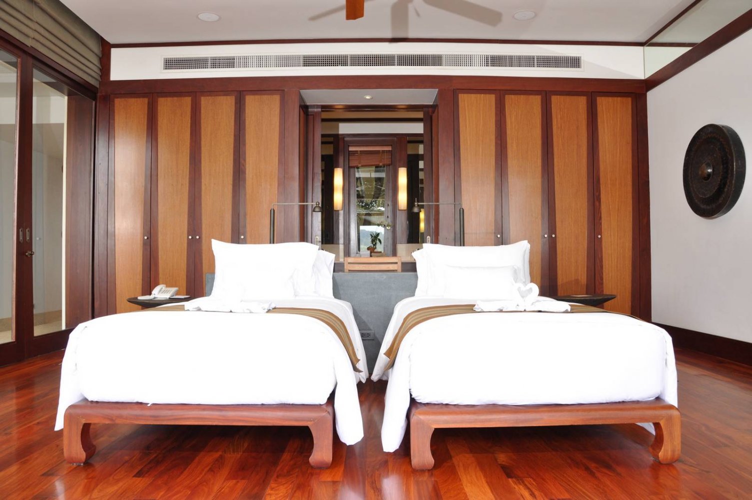 Property image - full photo 3