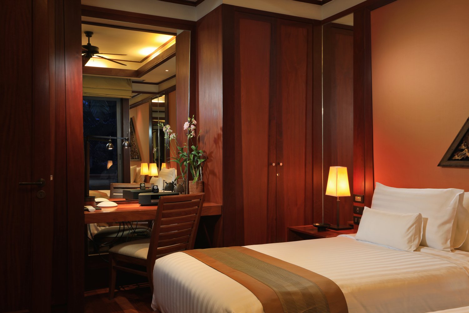 Property image - full photo 16