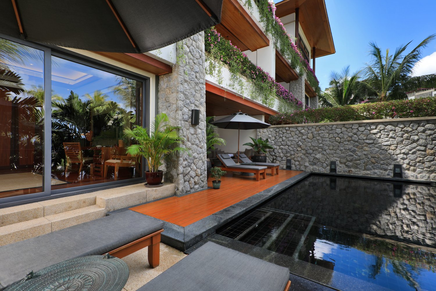 Property image - full photo 27