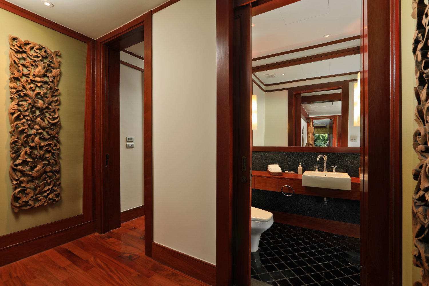 Property image - full photo 36
