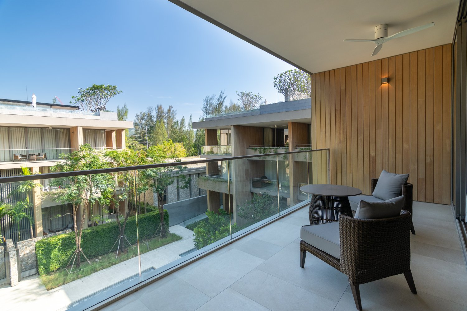 Property image - full photo 6