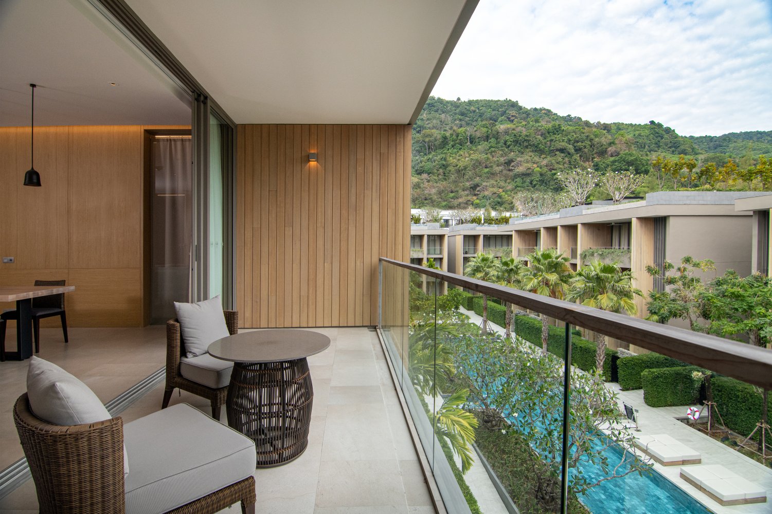 Property image - full photo 8