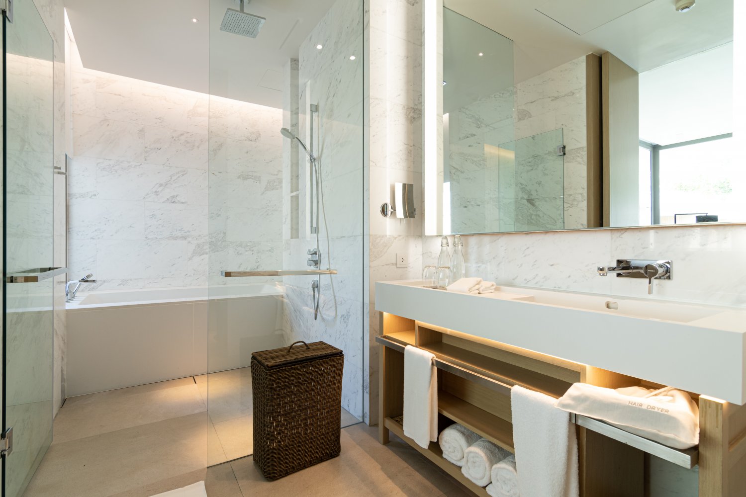 Property image - full photo 8
