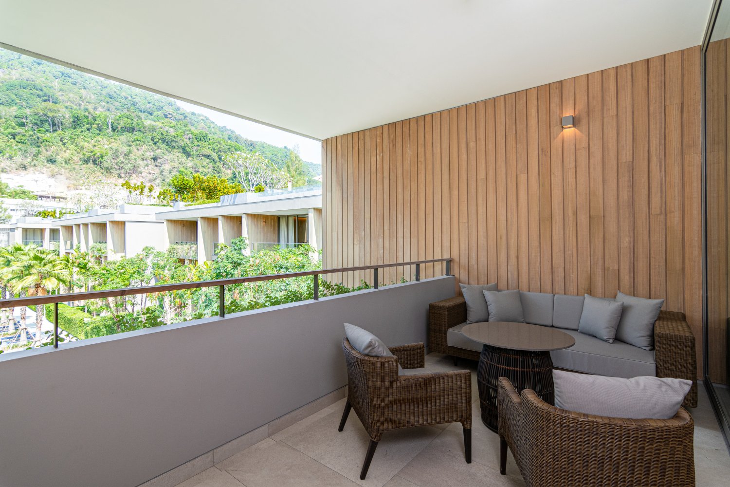 Property image - full photo 15