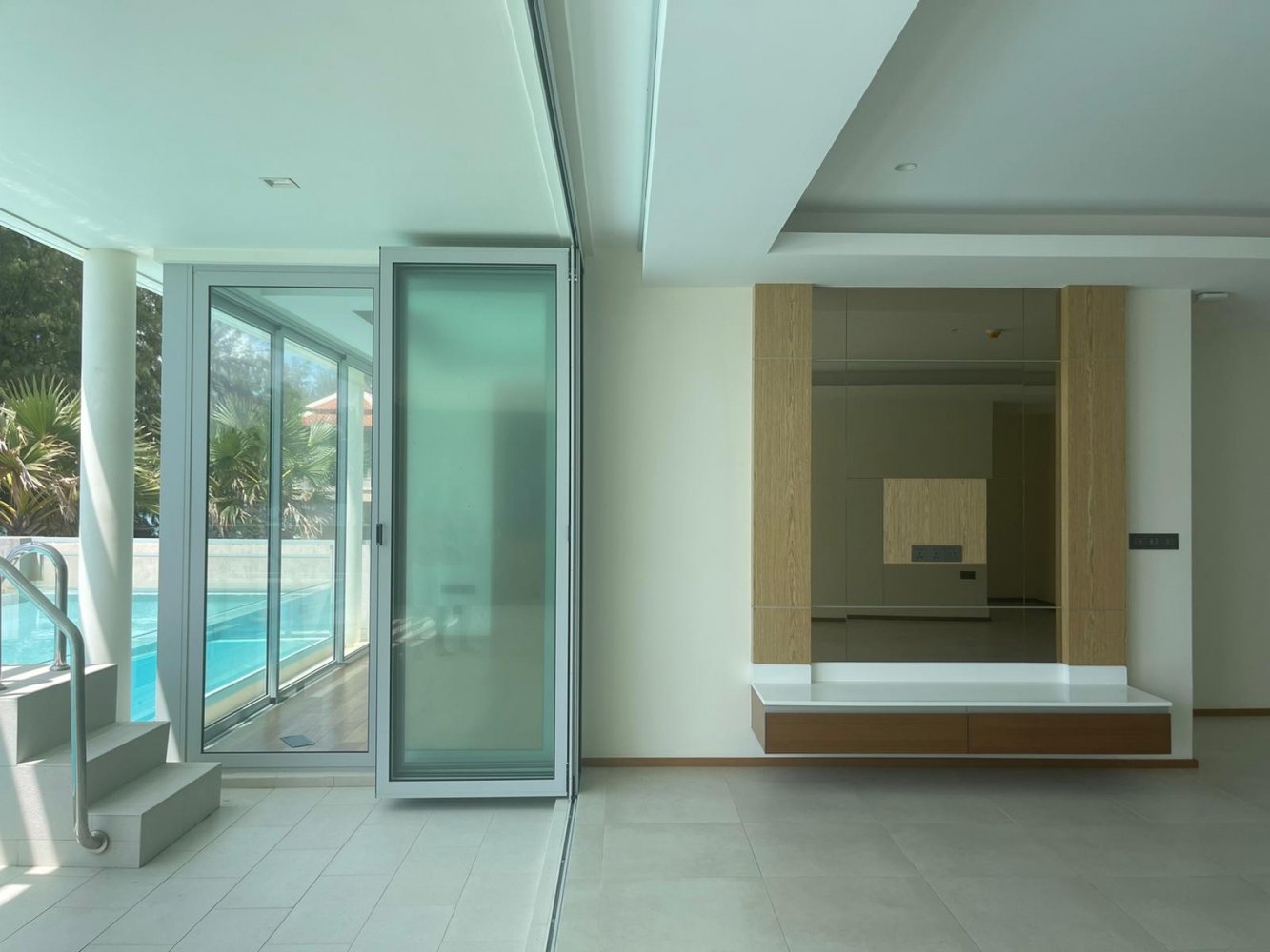 Property image - full photo 9