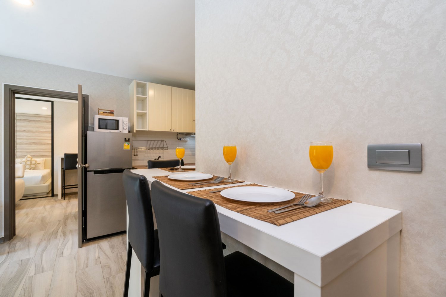 Property image - full photo 3