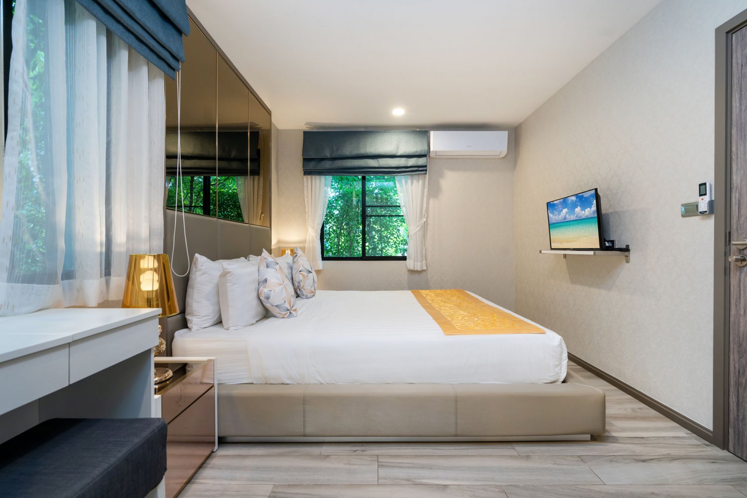 Property image - full photo 14