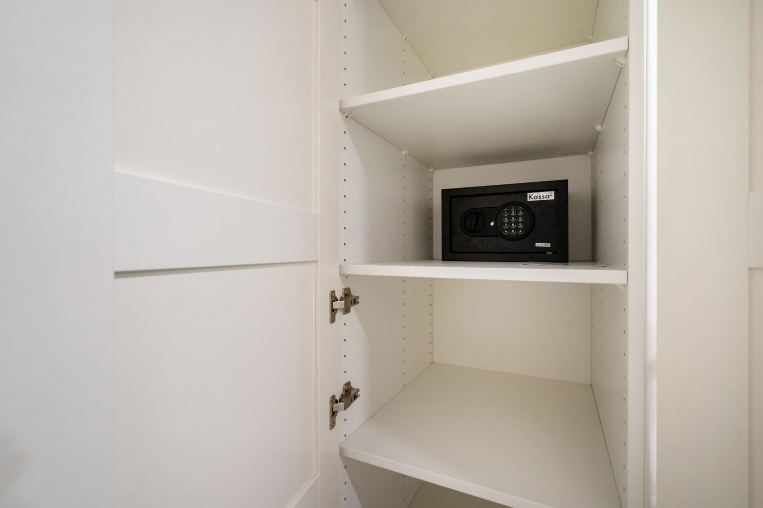 Property image - full photo 13