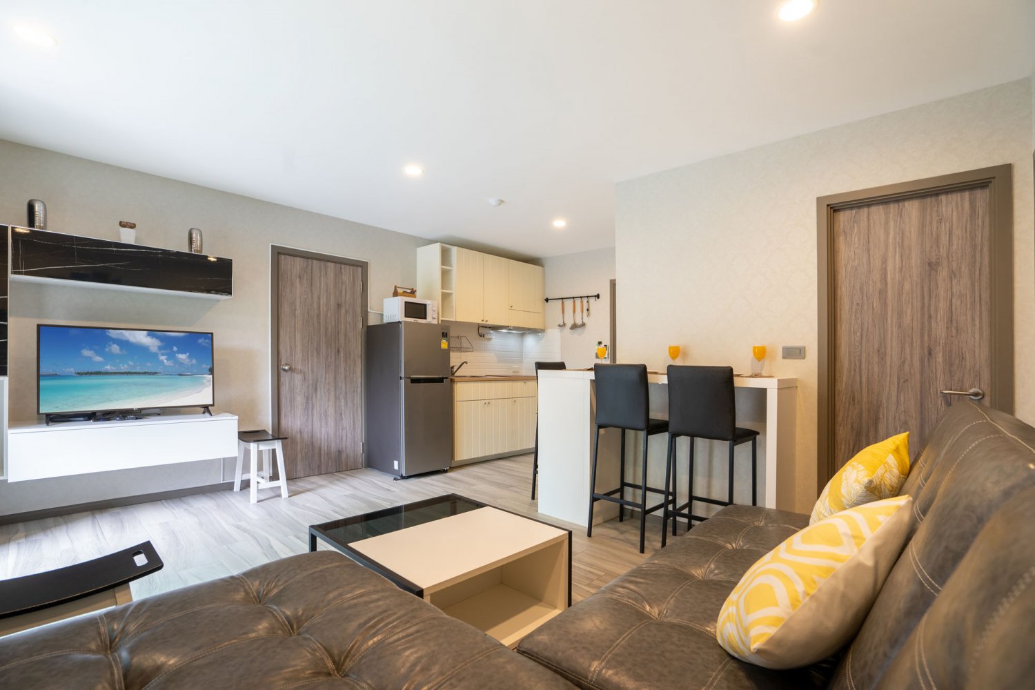 Property image - full photo 1