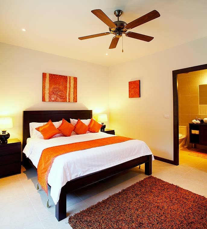 Property image - full photo 32