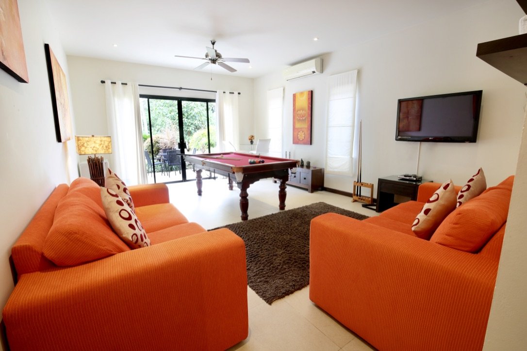 Property image - full photo 2