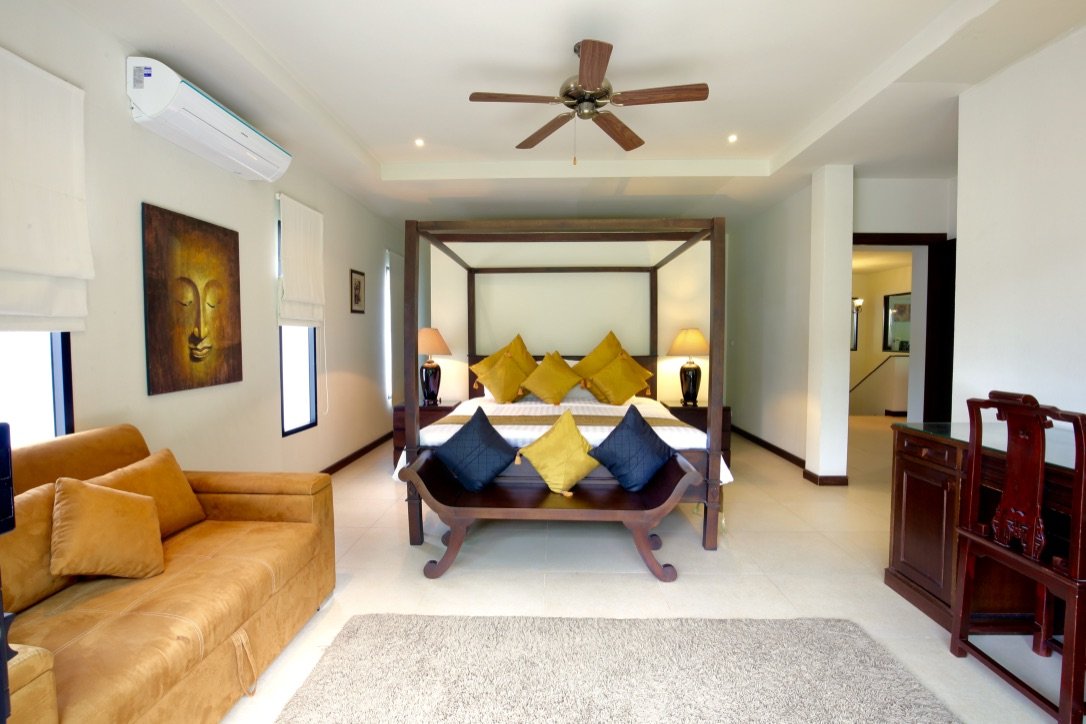 Property image - full photo 4