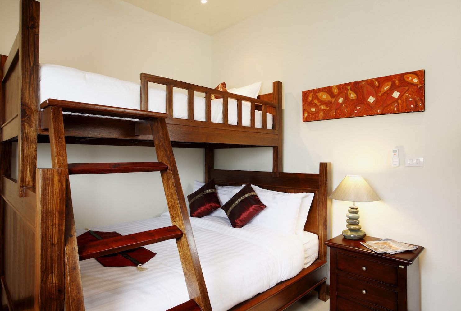 Property image - full photo 31