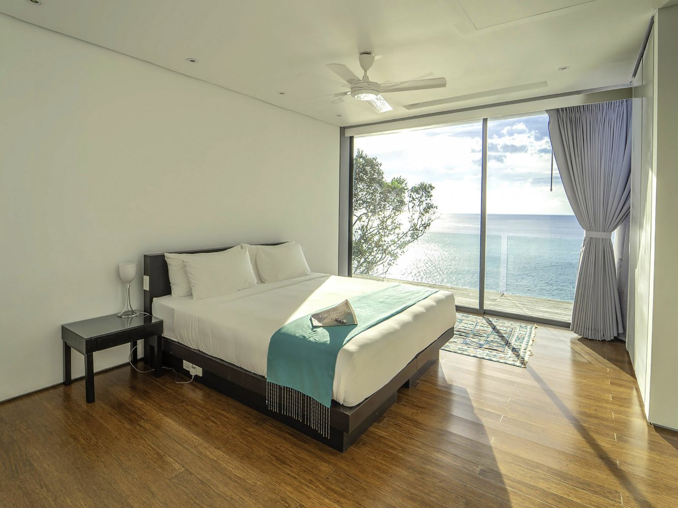 Property image - full photo 32