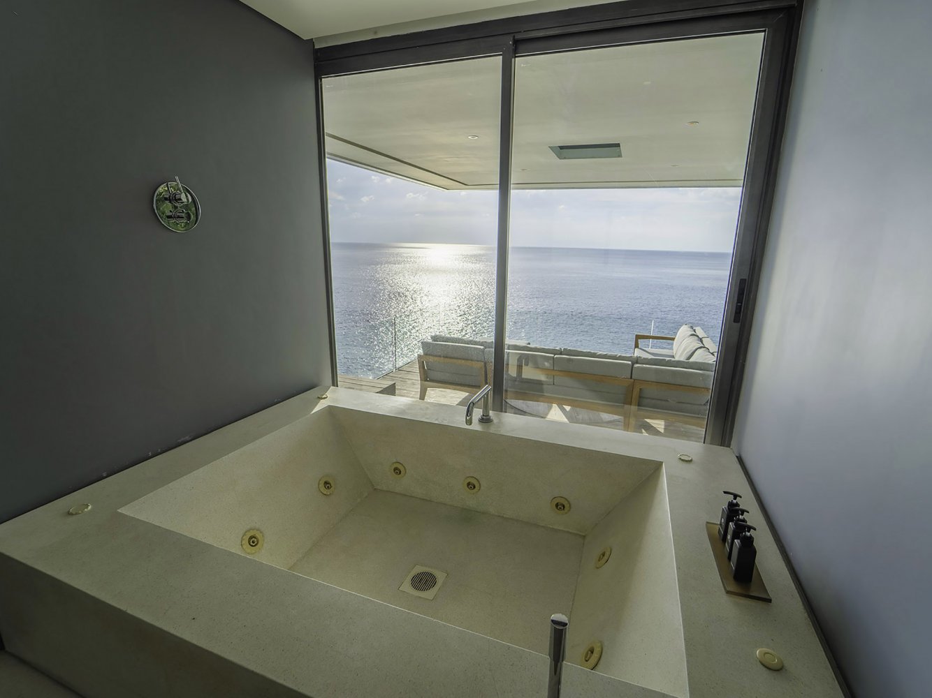 Property image - full photo 37