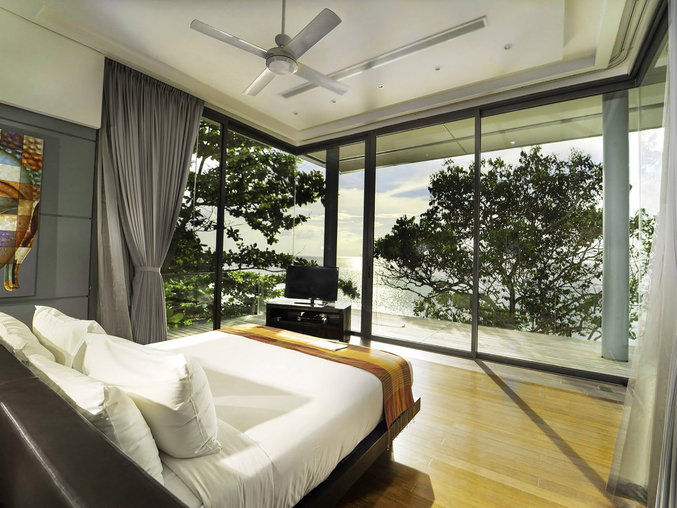 Property image - full photo 82
