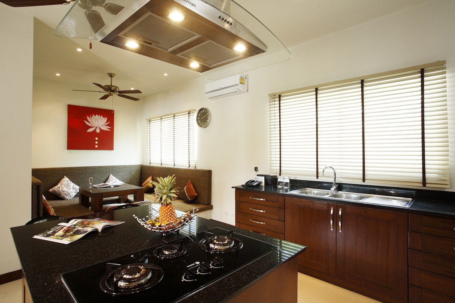 Property image - full photo 16