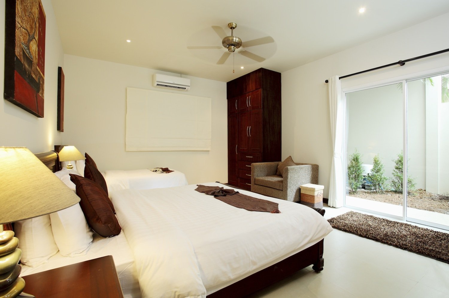 Property image - full photo 28