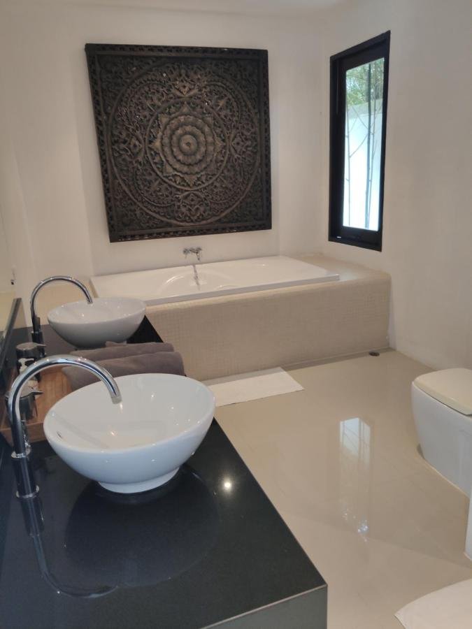 Property image - full photo 4