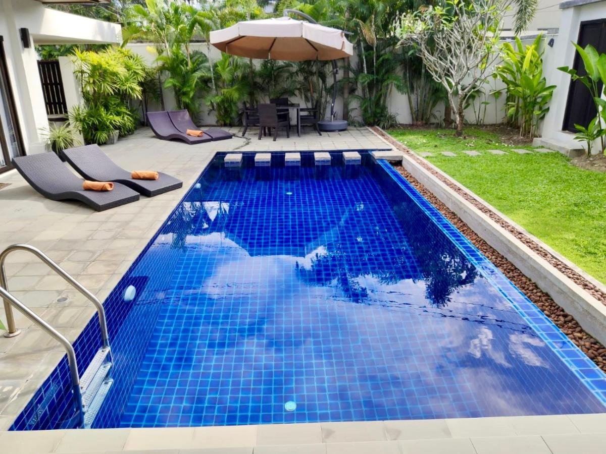 Property image - full photo 18