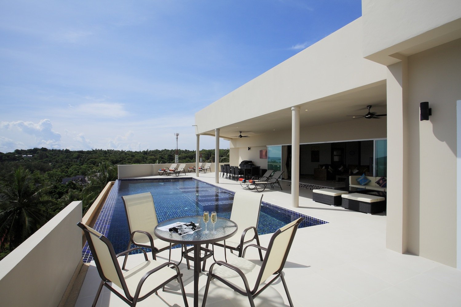 Property image - full photo 43