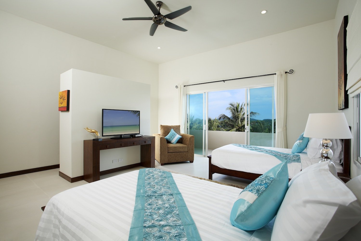 Property image - full photo 18