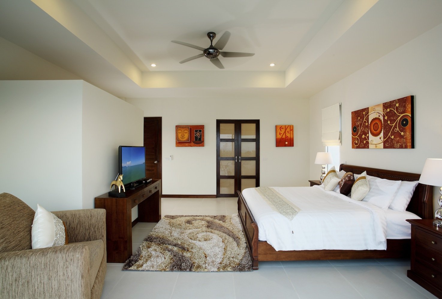 Property image - full photo 12